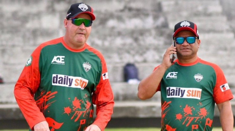 এলিমিনেটর ম্যাচ খেলার আগে ০৩ বিদেশিকে উড়িয়ে আনছে র...