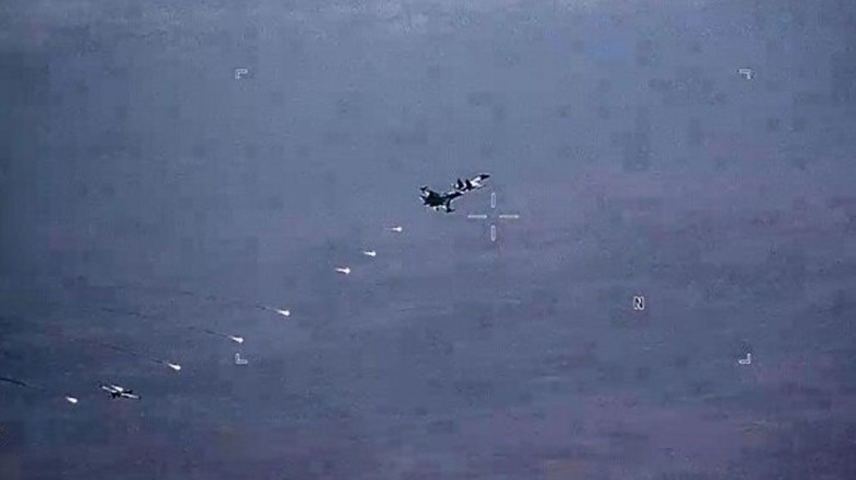 রাশিয়ায় একরাতে ২৮ ড্রোন ভূপাতিত, চাপে ইউক্রেন...