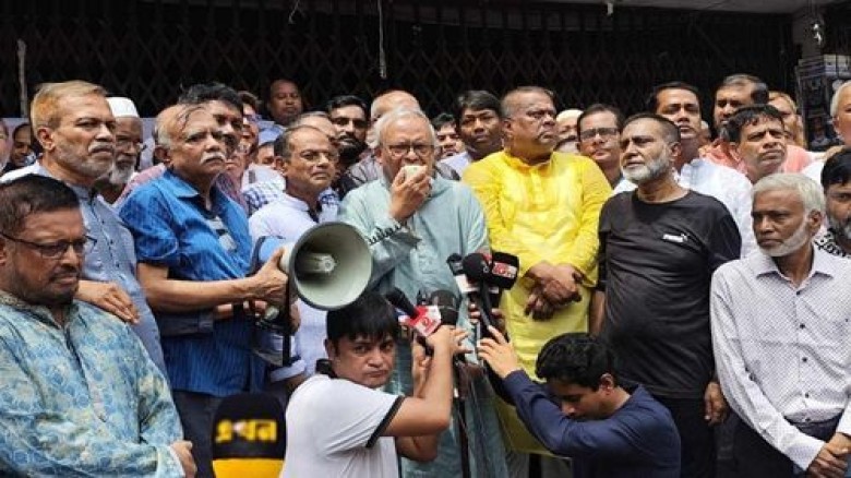 দুর্ভিক্ষের আলামত দেখতে পেলে জনগণ আমাদের ছেড়ে দেব...