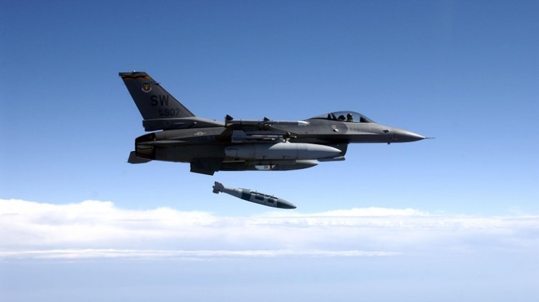 মার্কিনদের ব্যাপক হামলা সিরিয়ায় আইএসের ঘ