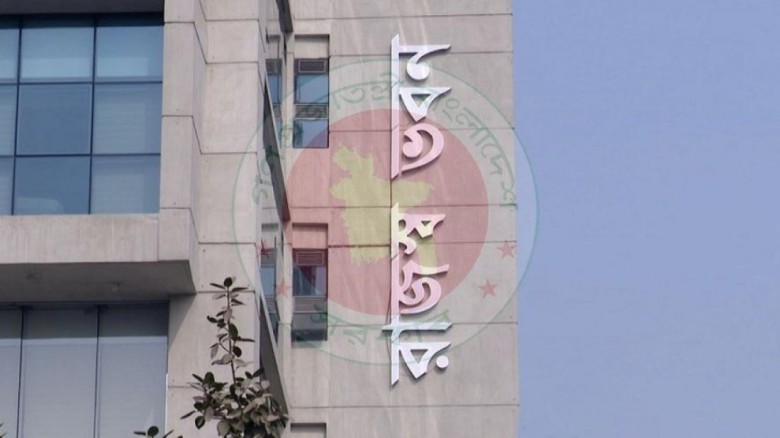 মোবাইল আমদানিতে ৬০ শতাংশ শুল্ক কমালো এনব