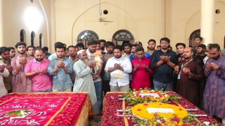 টাঙ্গাইলে ভাসানীর মাজার জিয়ারত করলেন এনসিপি নেতারা...