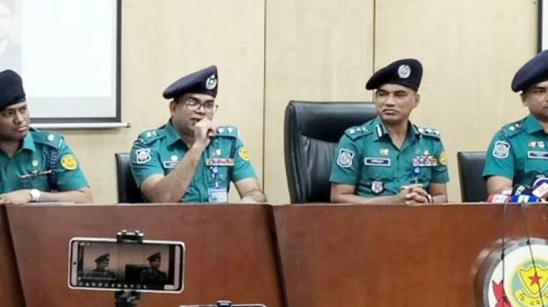 নিষিদ্ধ সংগঠনের নেতাদের গ্রেপ্তার করতে পারলে ৫ হাজ...