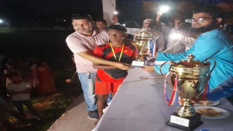 ভাঙ্গুড়ায় প্রাথমিক বিদ্যালয় গোল্ড কাপ